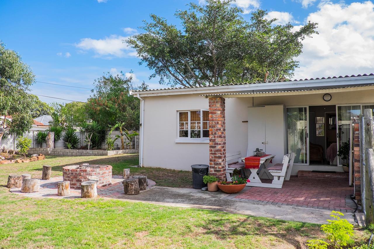 The Garden Cottage On 140 Fordyce Port Elizabeth Exterior foto